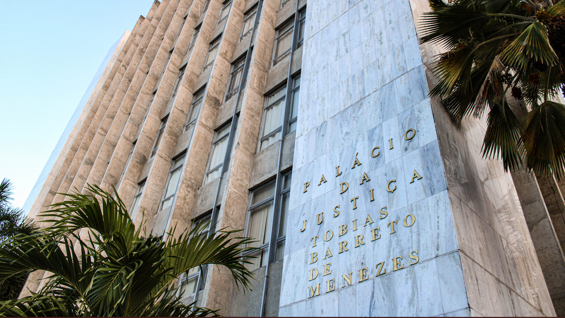 Sede do Poder Judiciário sergipano na Praça Fausto Cardoso